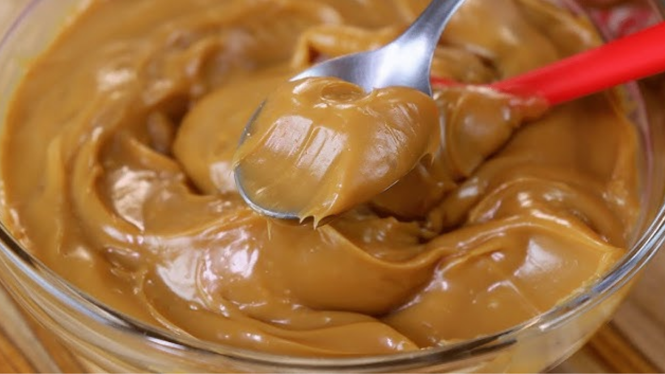Doce de Leite Condensado Cremoso na Panela