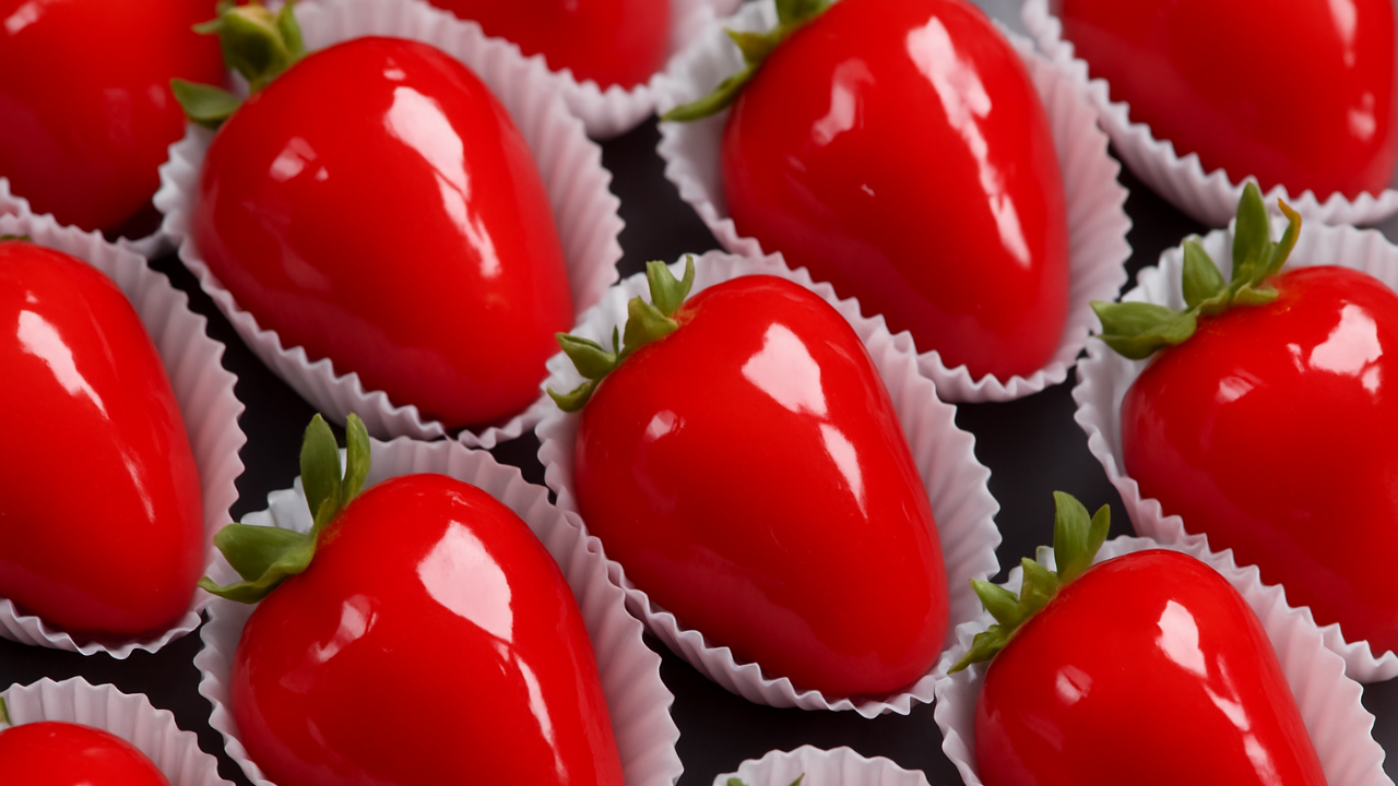 Morango do Amor com Brigadeiro Branco