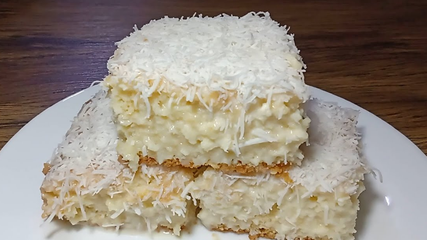 Bolo de Coco com Leite Condensado